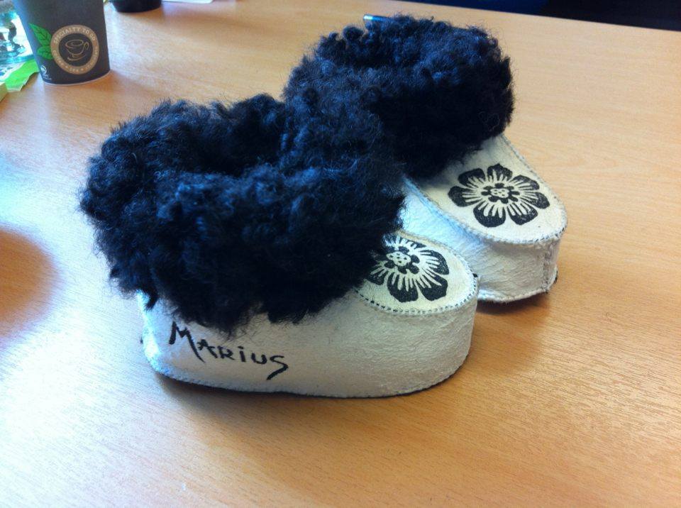 skinntofler med trykk